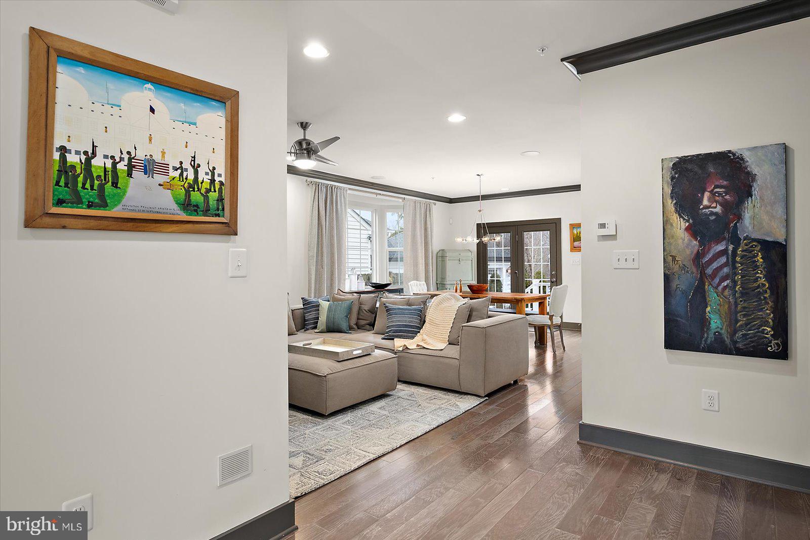 PRIMROSE HILL - Residential