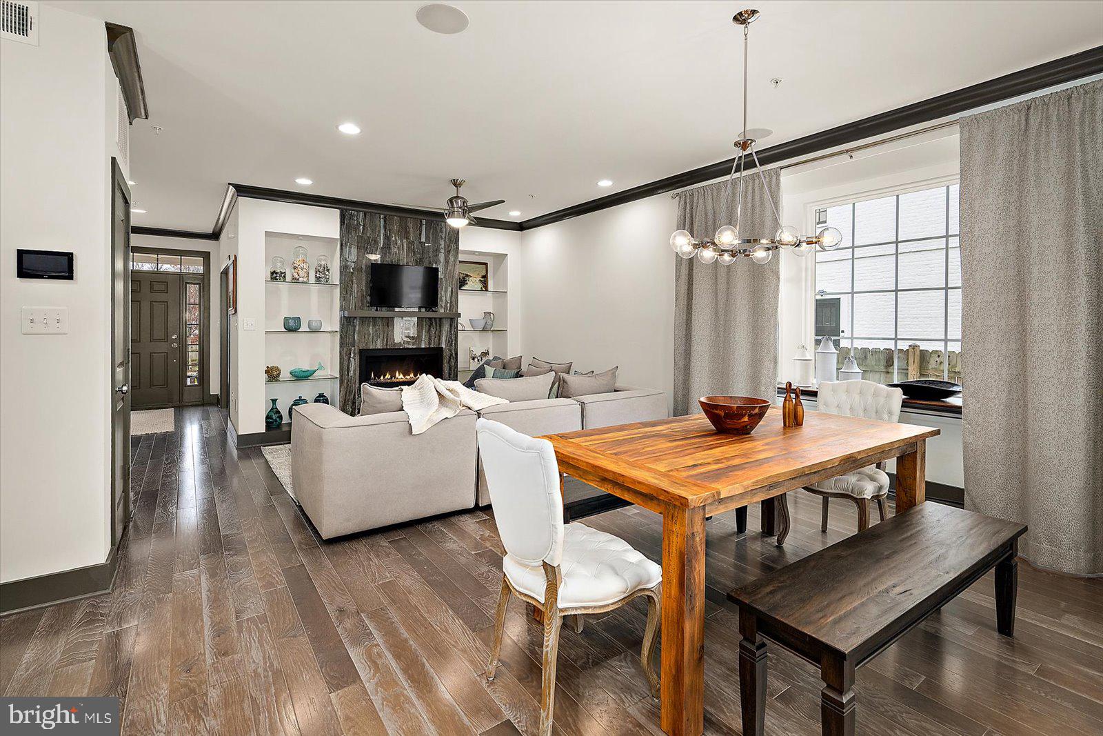 PRIMROSE HILL - Residential