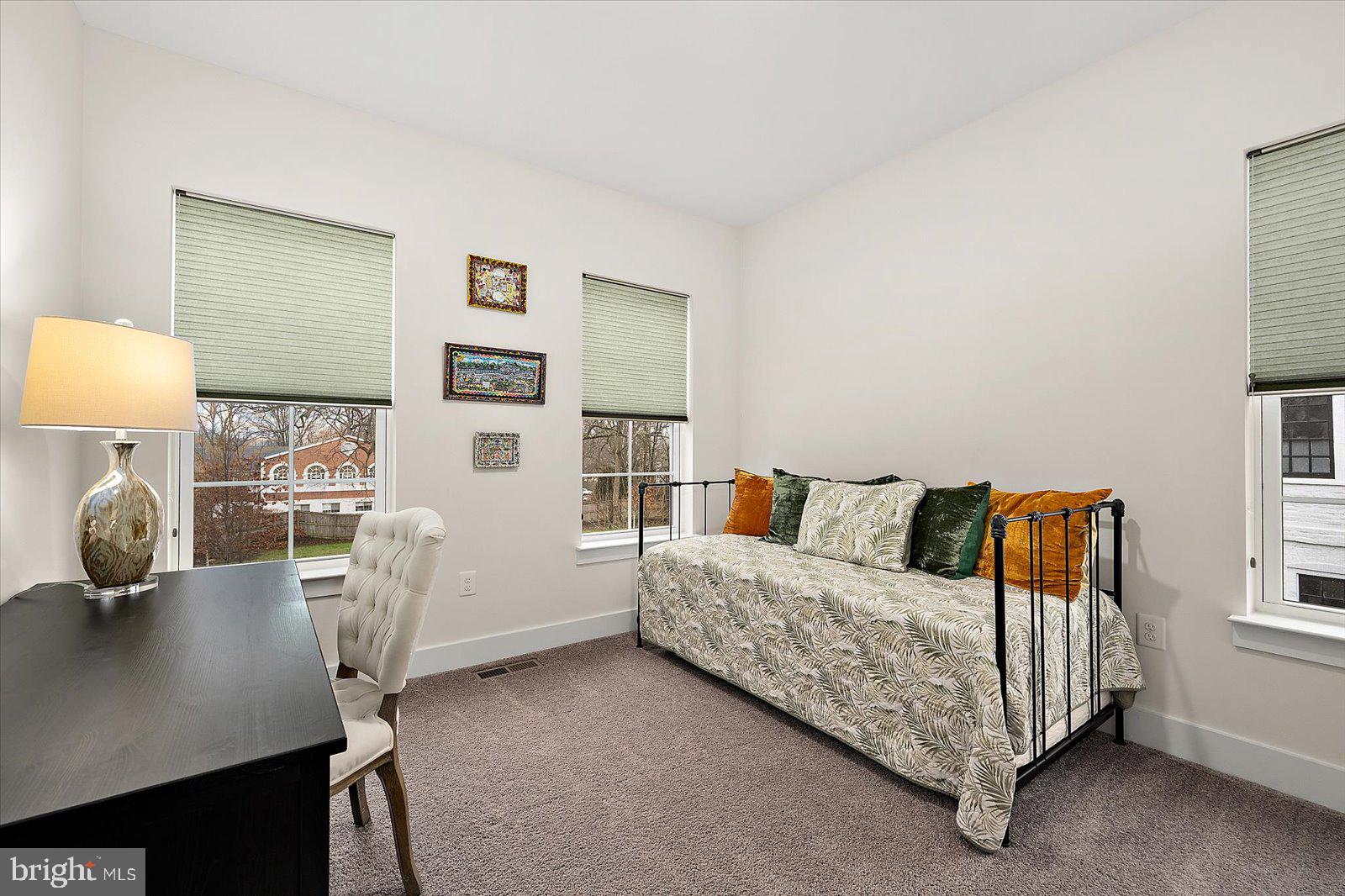 PRIMROSE HILL - Residential