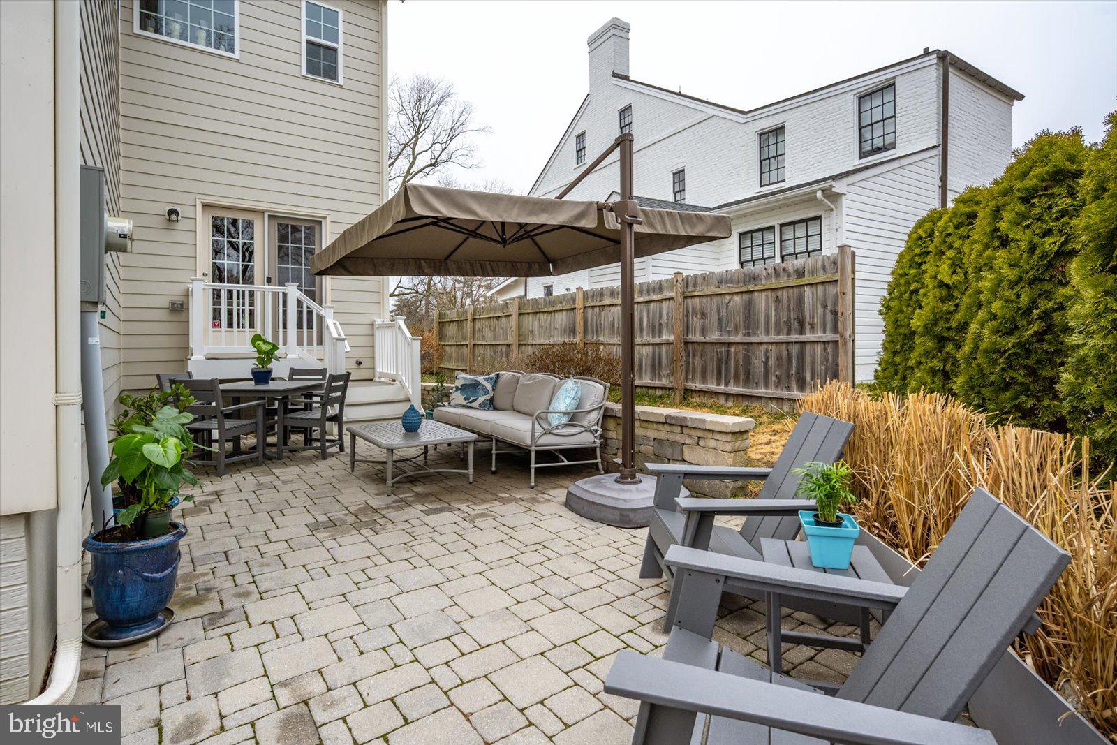 PRIMROSE HILL - Residential