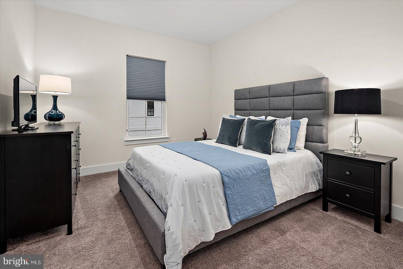 PRIMROSE HILL - Residential