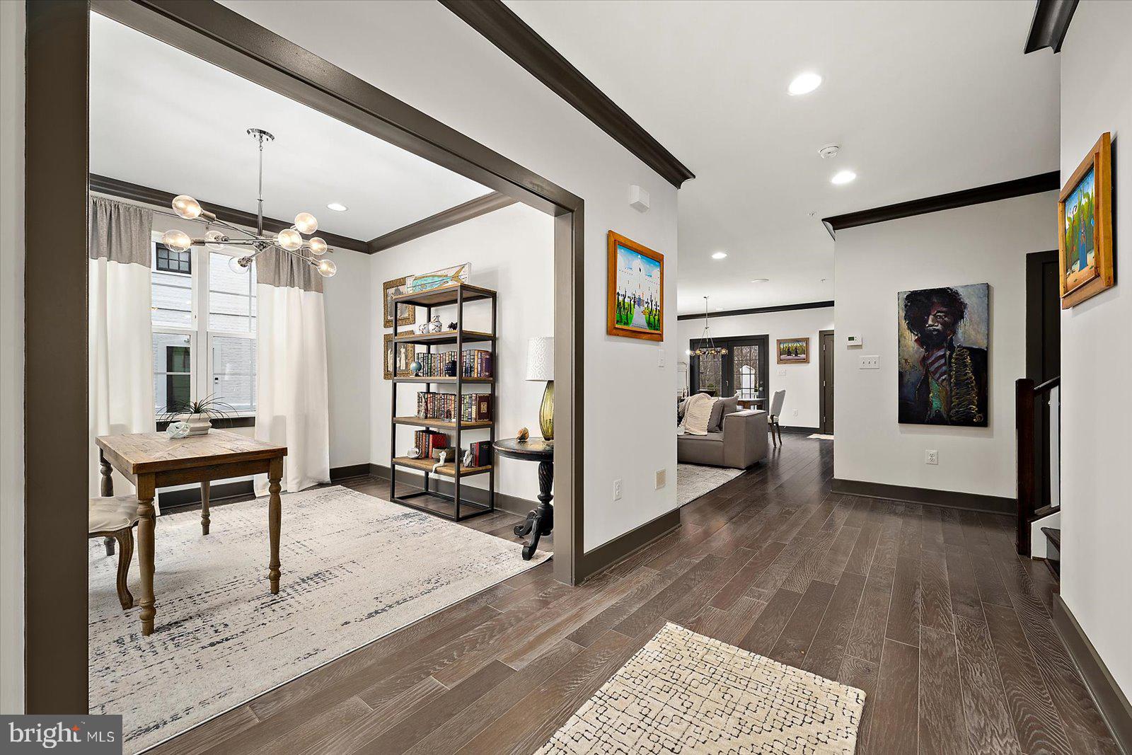 PRIMROSE HILL - Residential