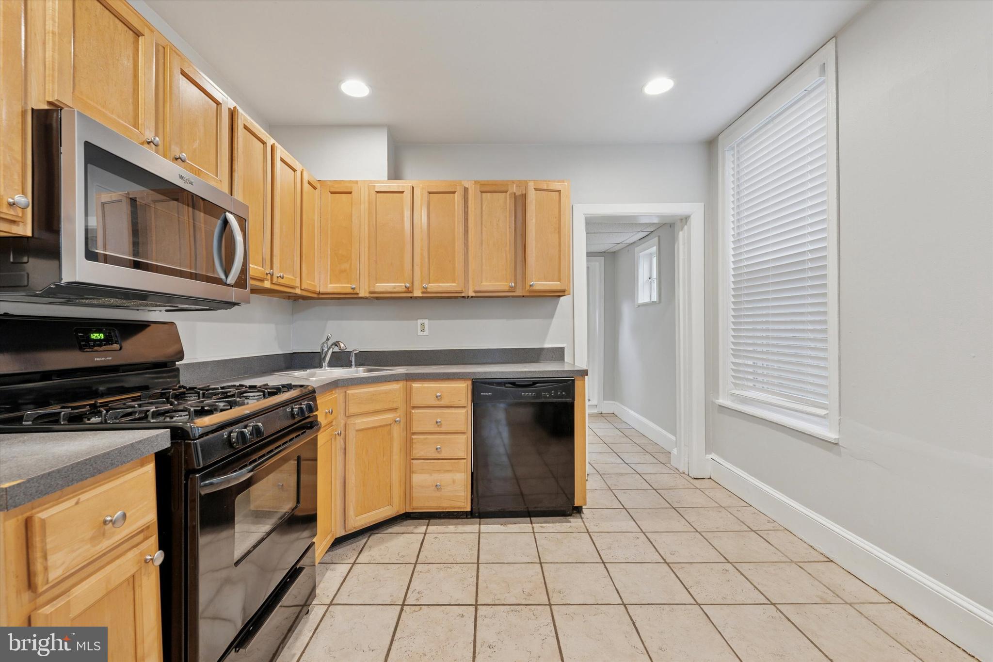 MANAYUNK - Residential Lease