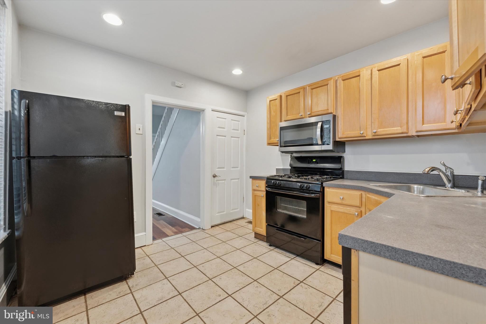 MANAYUNK - Residential Lease