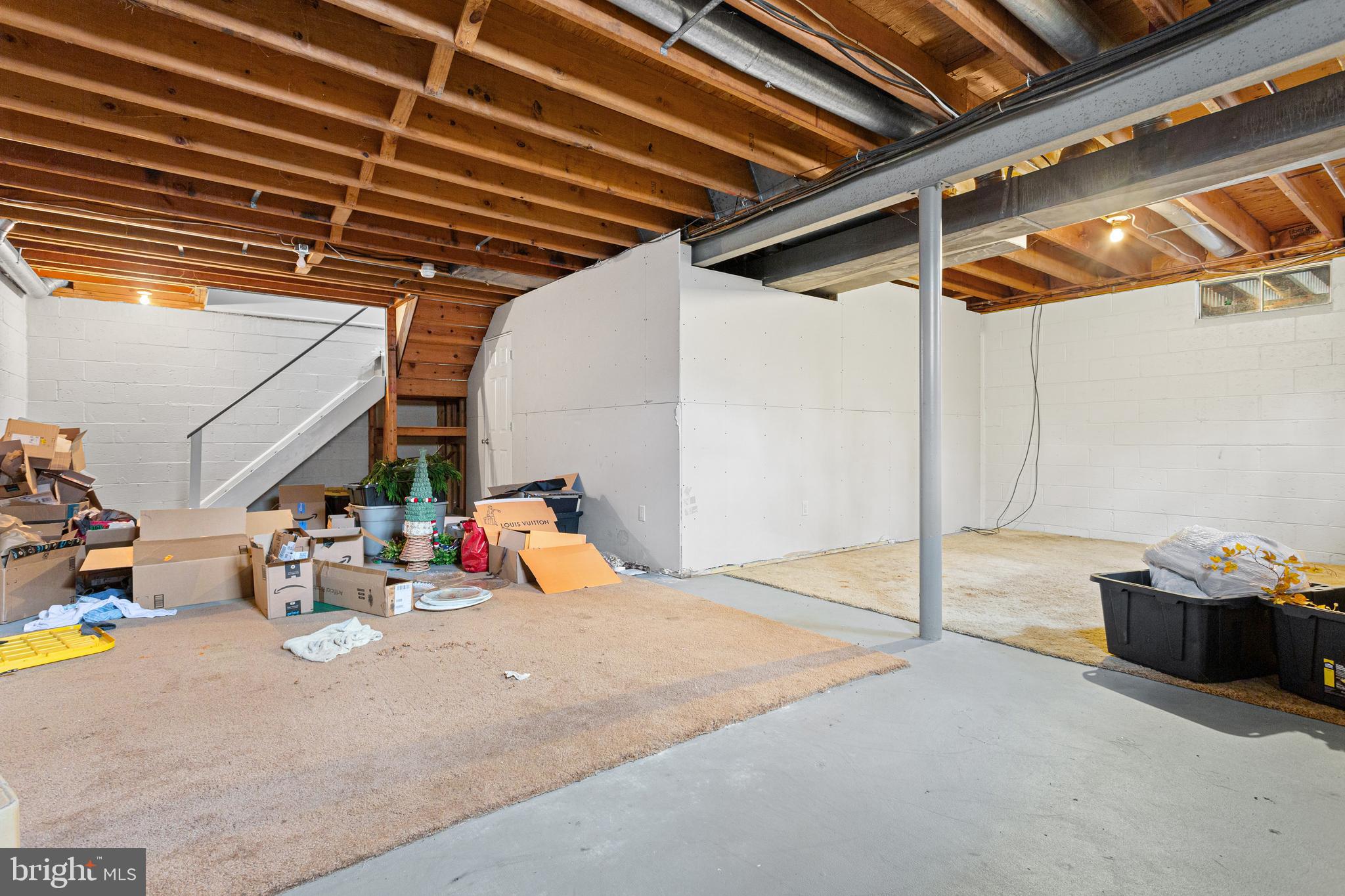 WETHERSFIELD - Residential