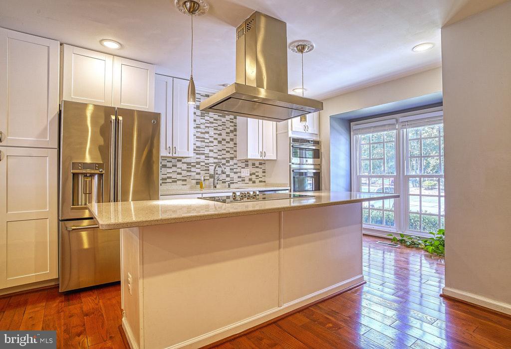 TOWNS OF FOREST HILLS - Residential