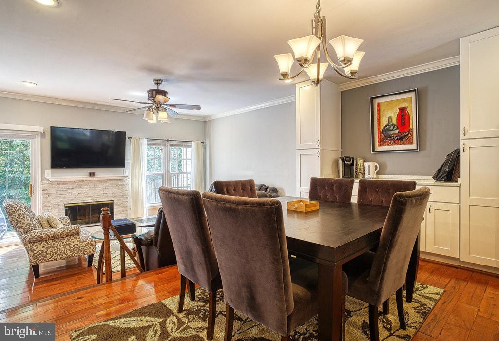 TOWNS OF FOREST HILLS - Residential