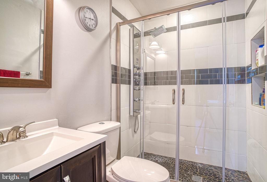 TOWNS OF FOREST HILLS - Residential