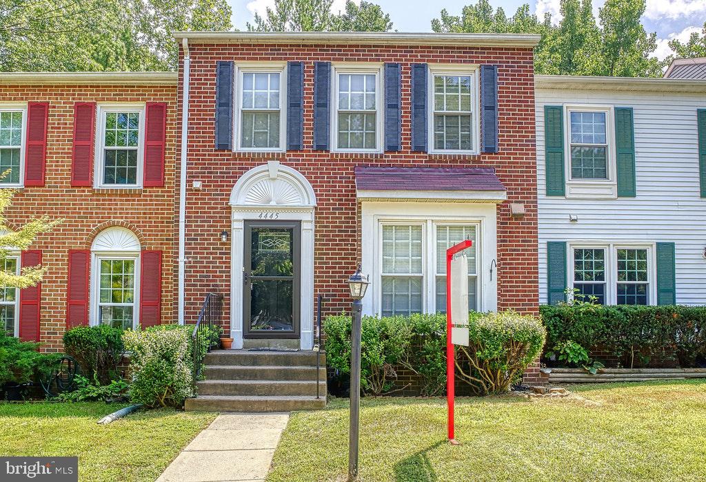 TOWNS OF FOREST HILLS - Residential