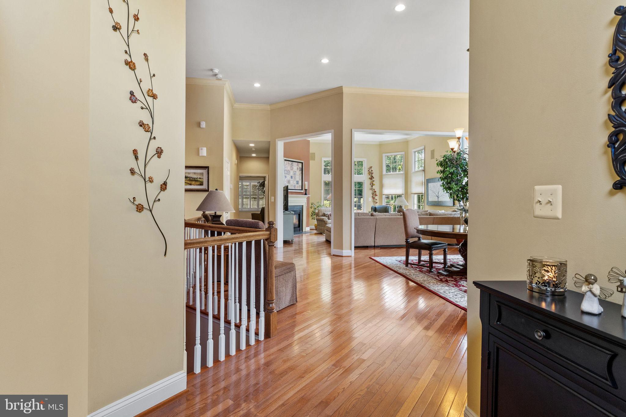 6 EASTON LANE
