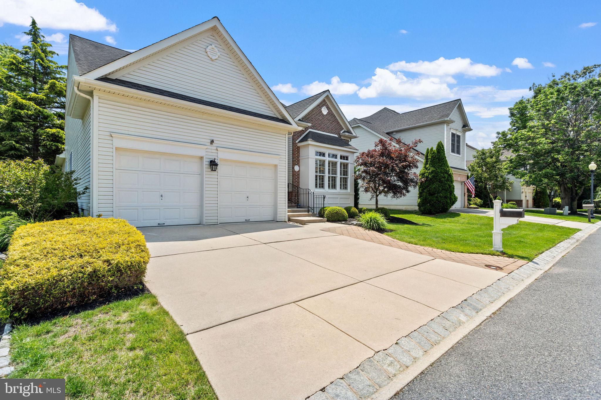 6 EASTON LANE