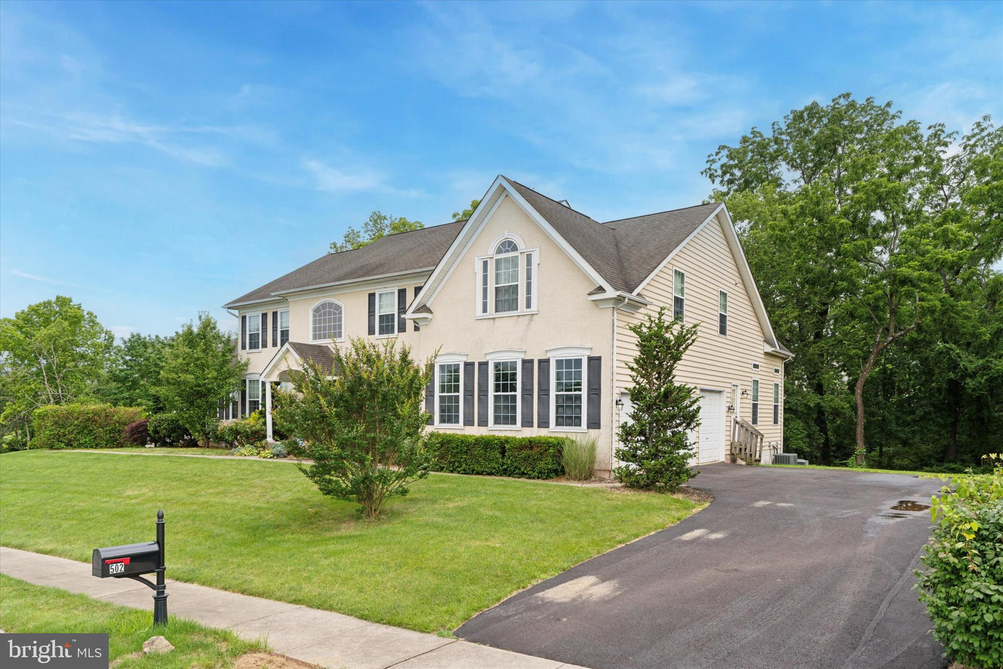 502 GLENWOOD DRIVE