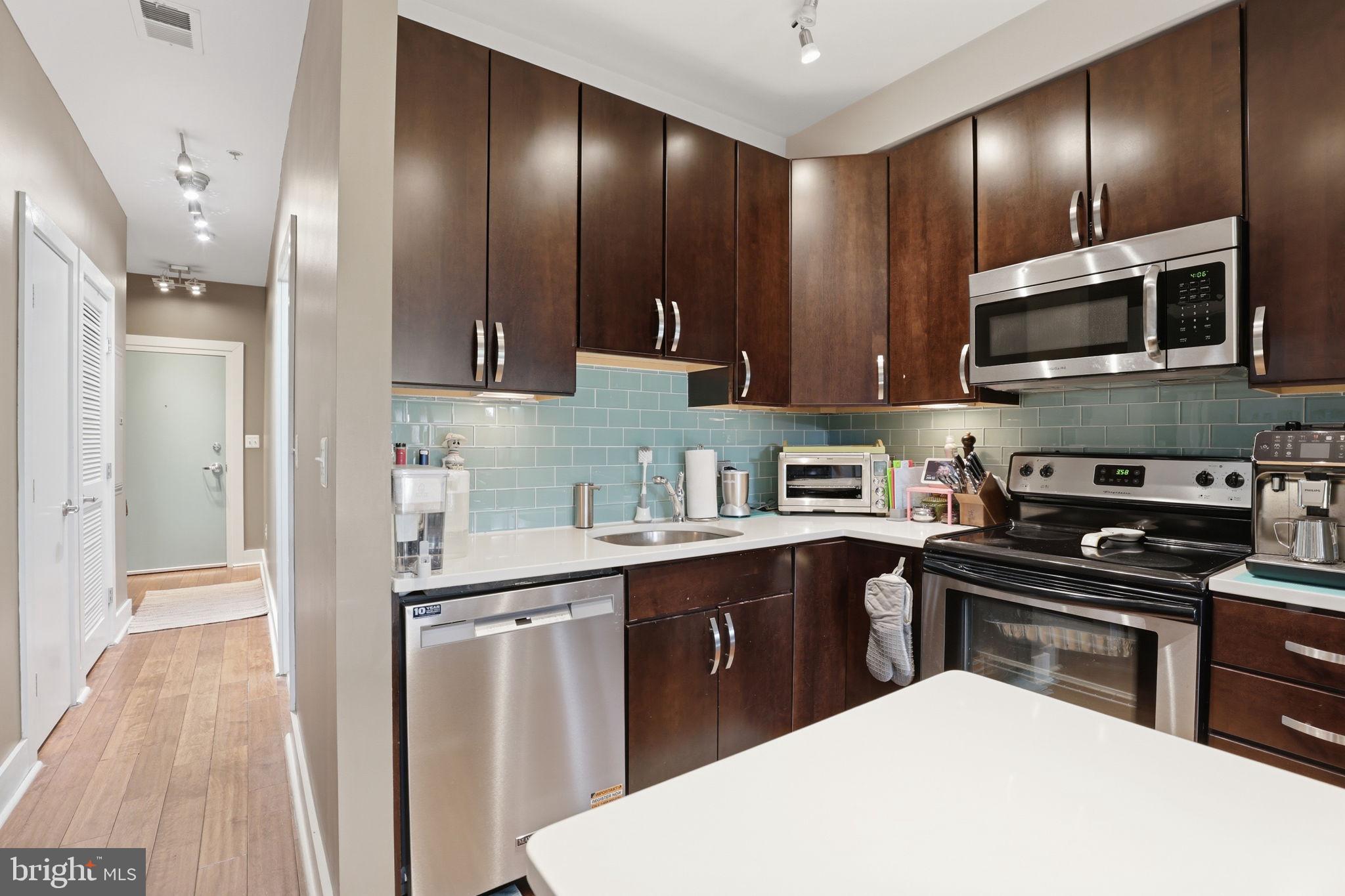 245 15TH STREET SE 301