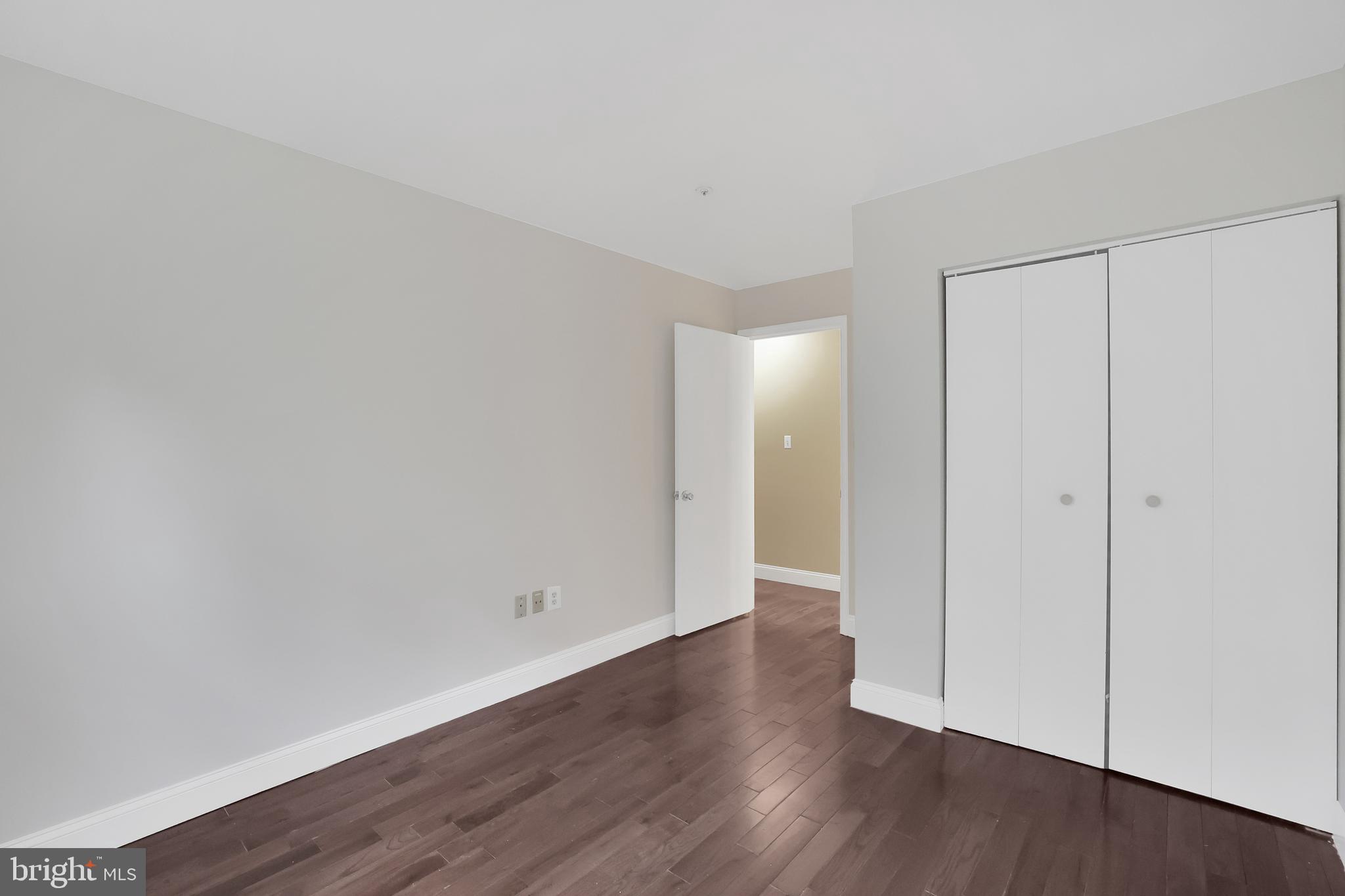 DECOVERLY ADVENTURE - Residential Lease