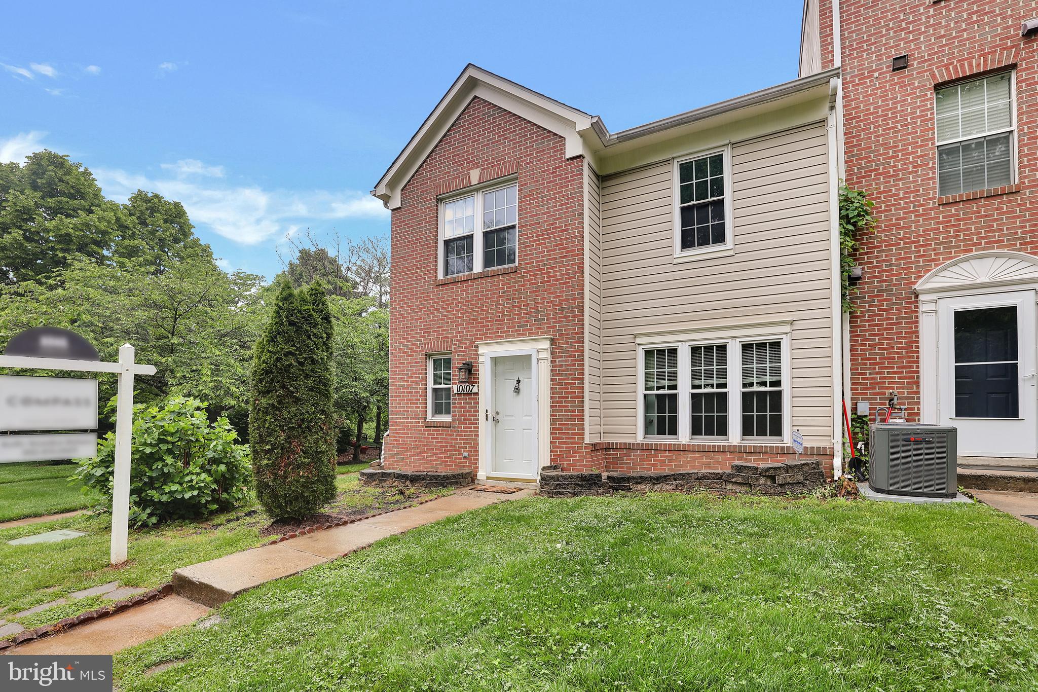 DECOVERLY ADVENTURE - Residential Lease