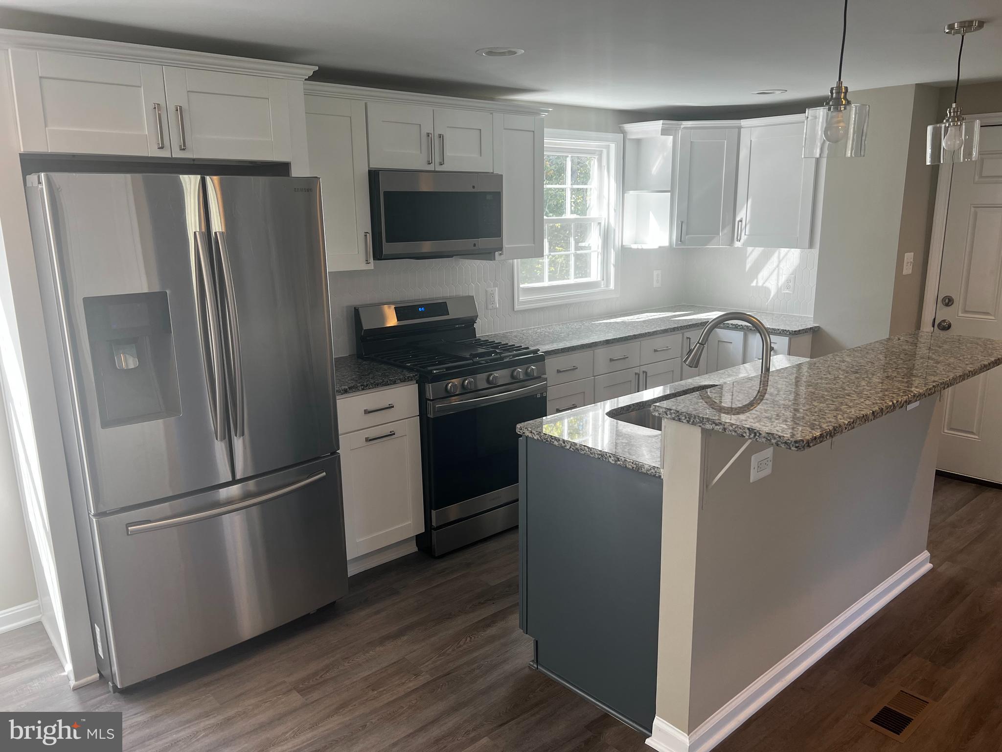 TANTALLON HILLS - Residential