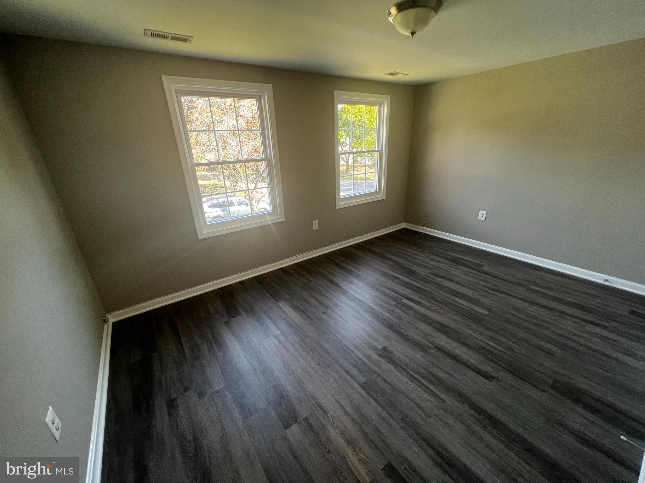 TANTALLON HILLS - Residential