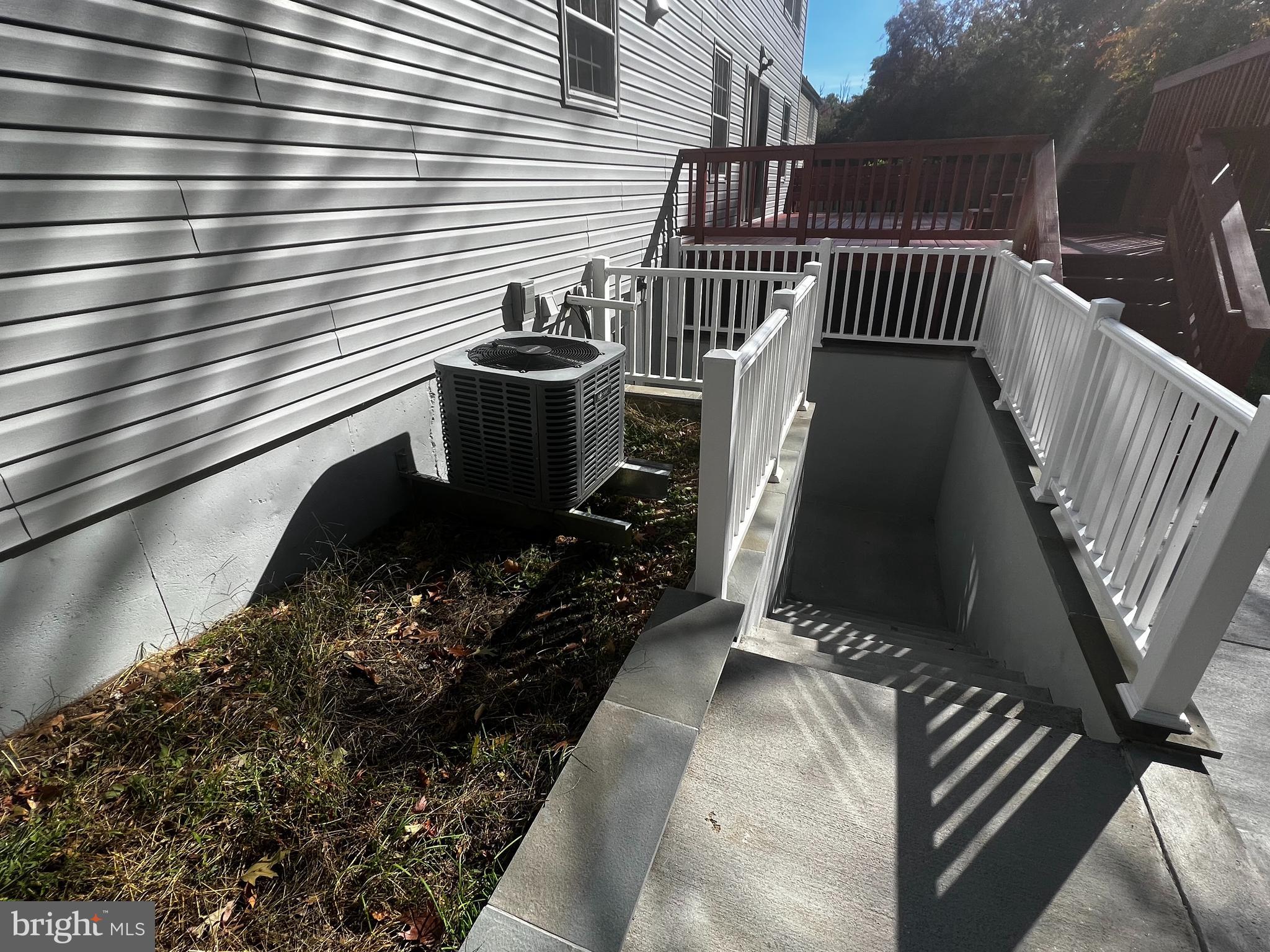 TANTALLON HILLS - Residential