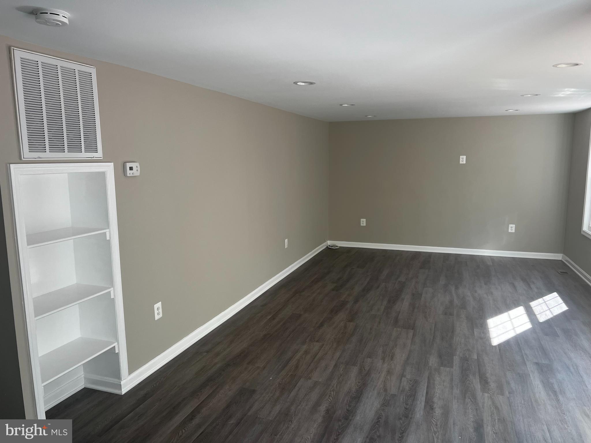 TANTALLON HILLS - Residential