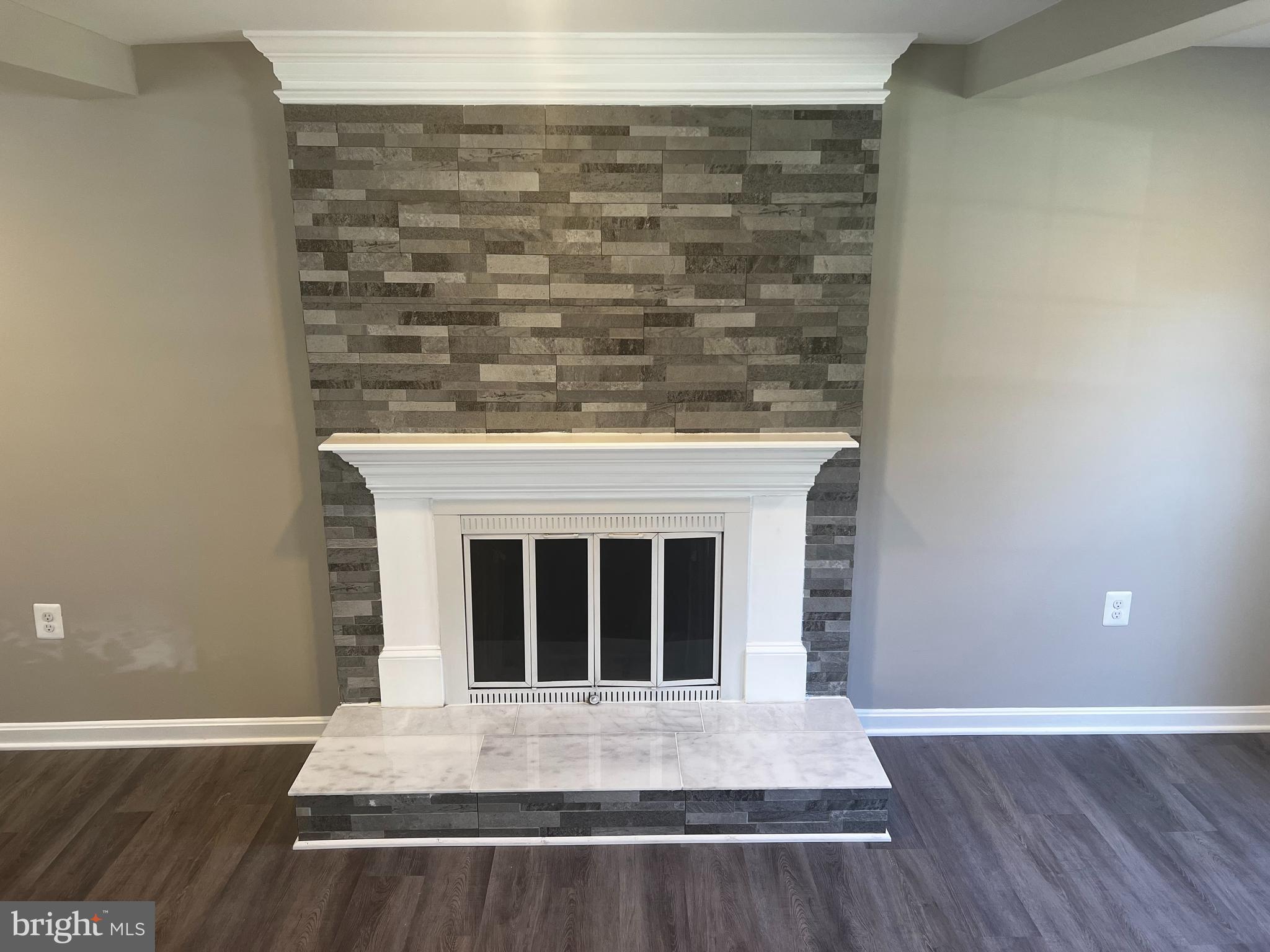 TANTALLON HILLS - Residential