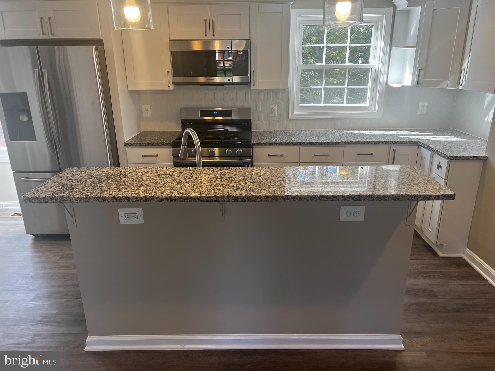 TANTALLON HILLS - Residential