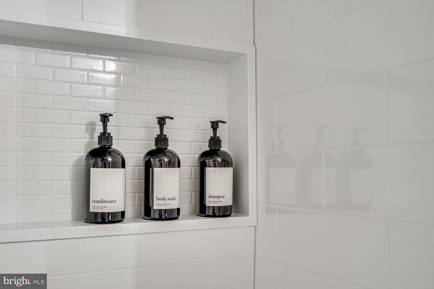 ROYAL VIEW ESTATES - Residential