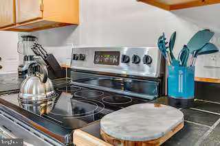 ROYAL VIEW ESTATES - Residential