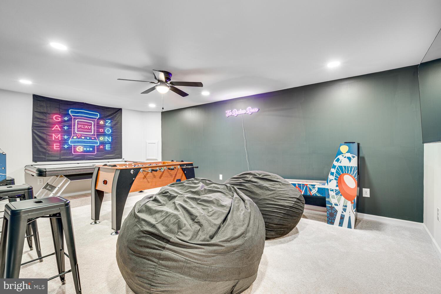 ROYAL VIEW ESTATES - Residential