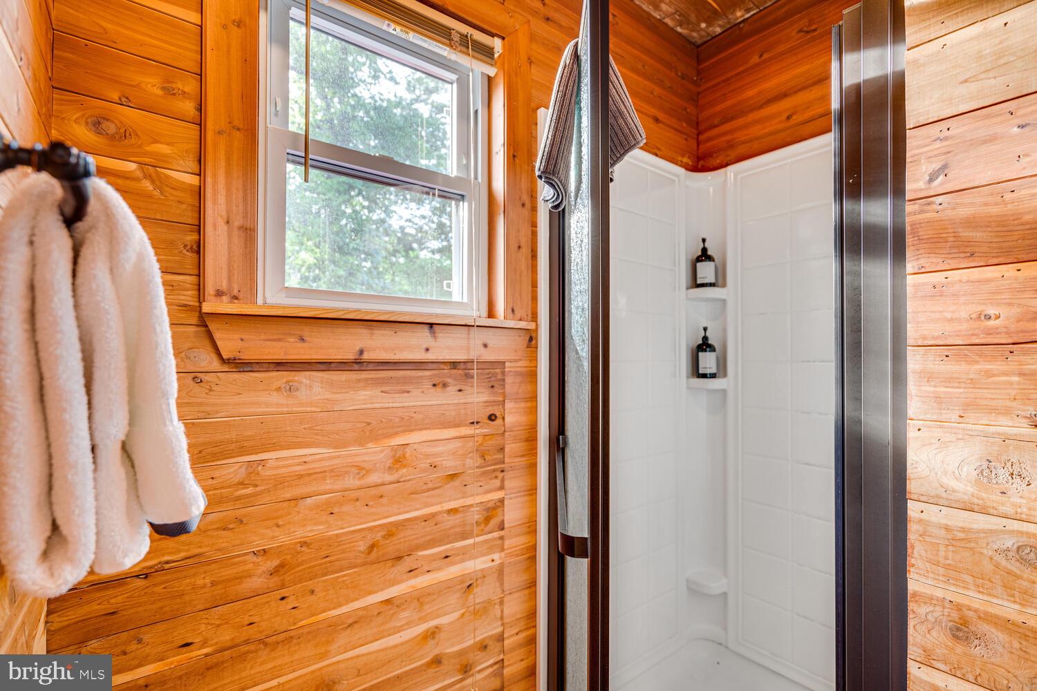 ROYAL VIEW ESTATES - Residential