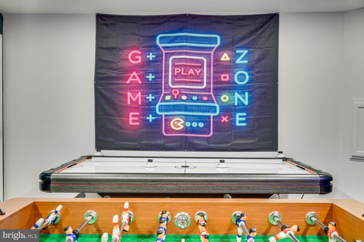 ROYAL VIEW ESTATES - Residential