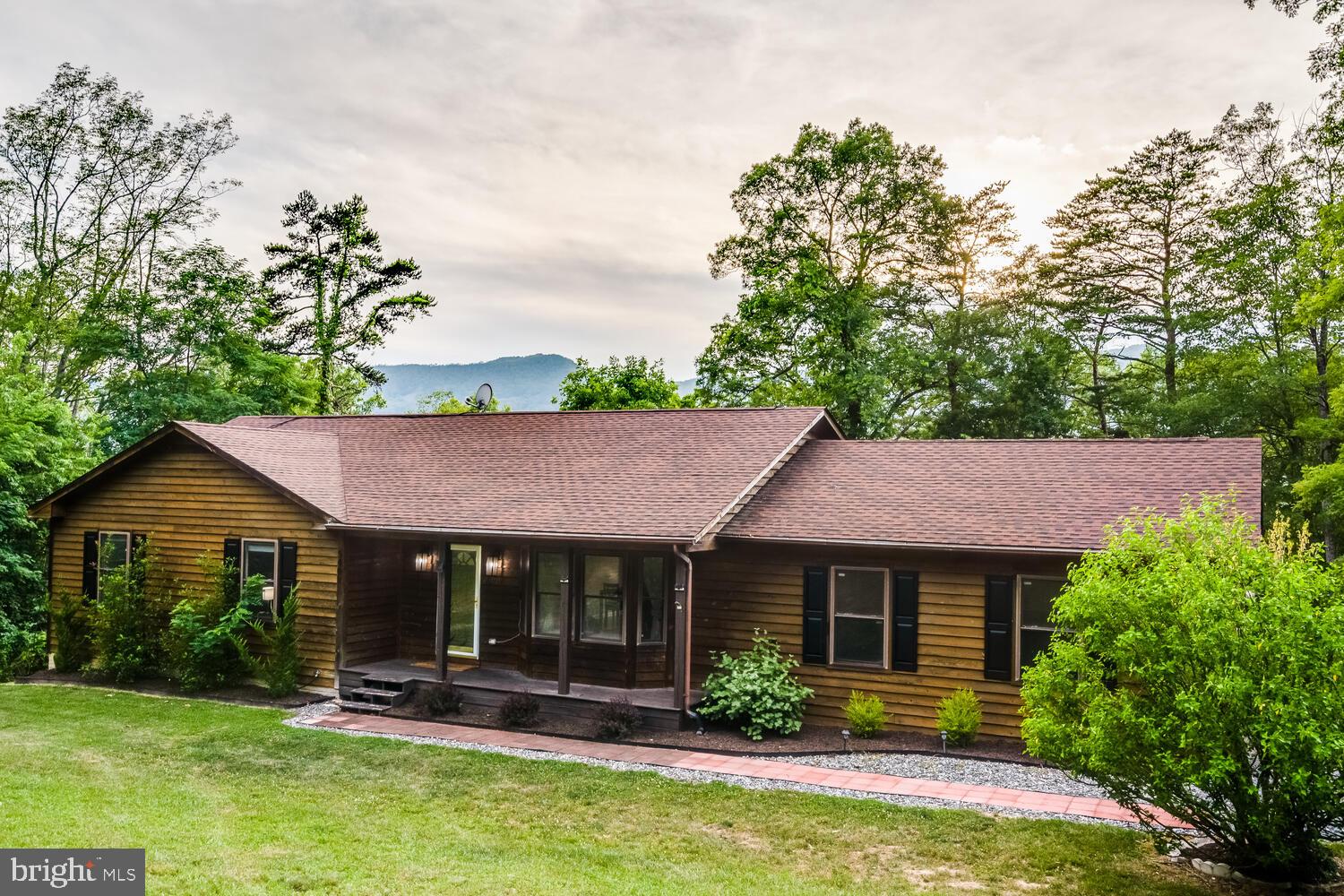 ROYAL VIEW ESTATES - Residential