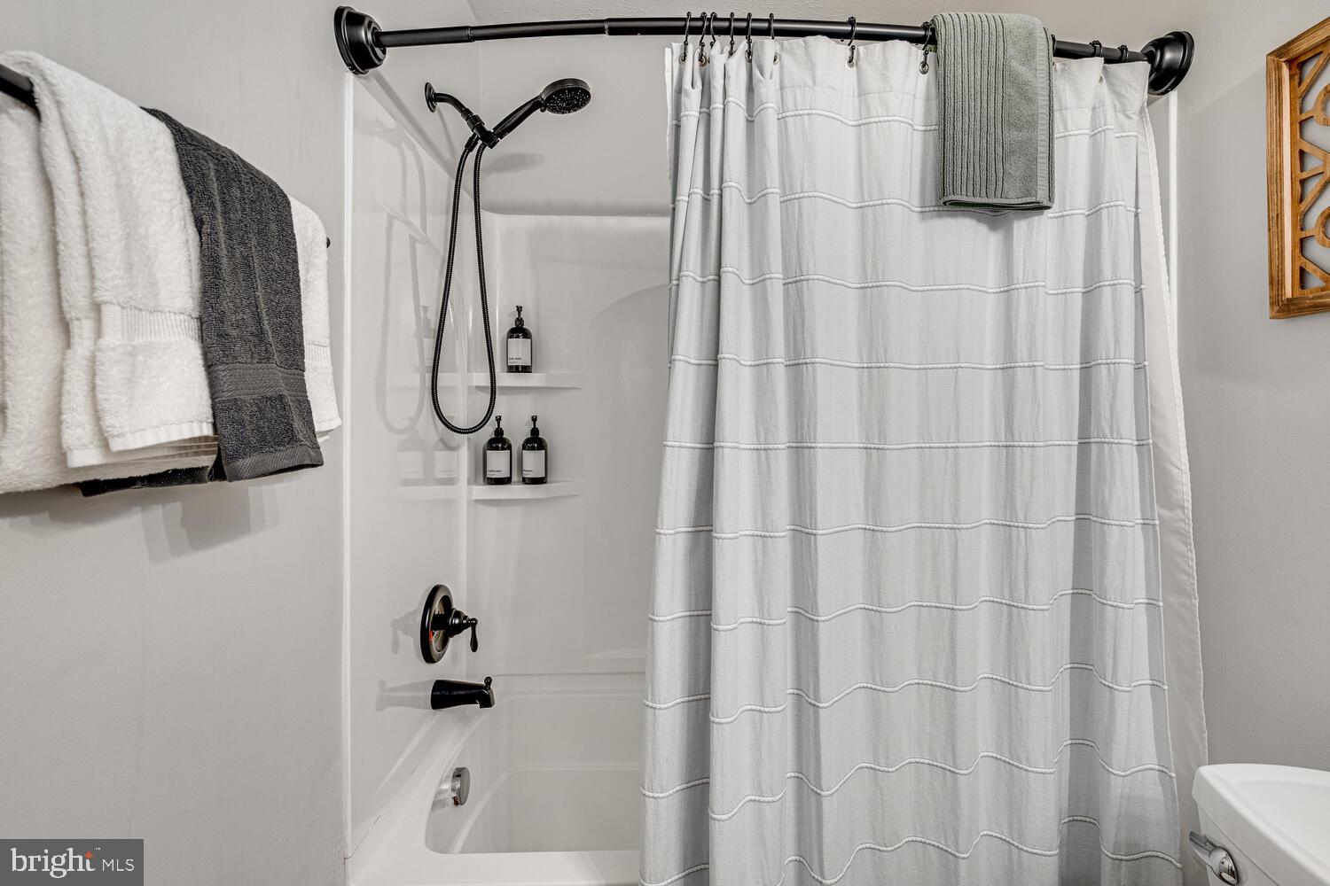 ROYAL VIEW ESTATES - Residential