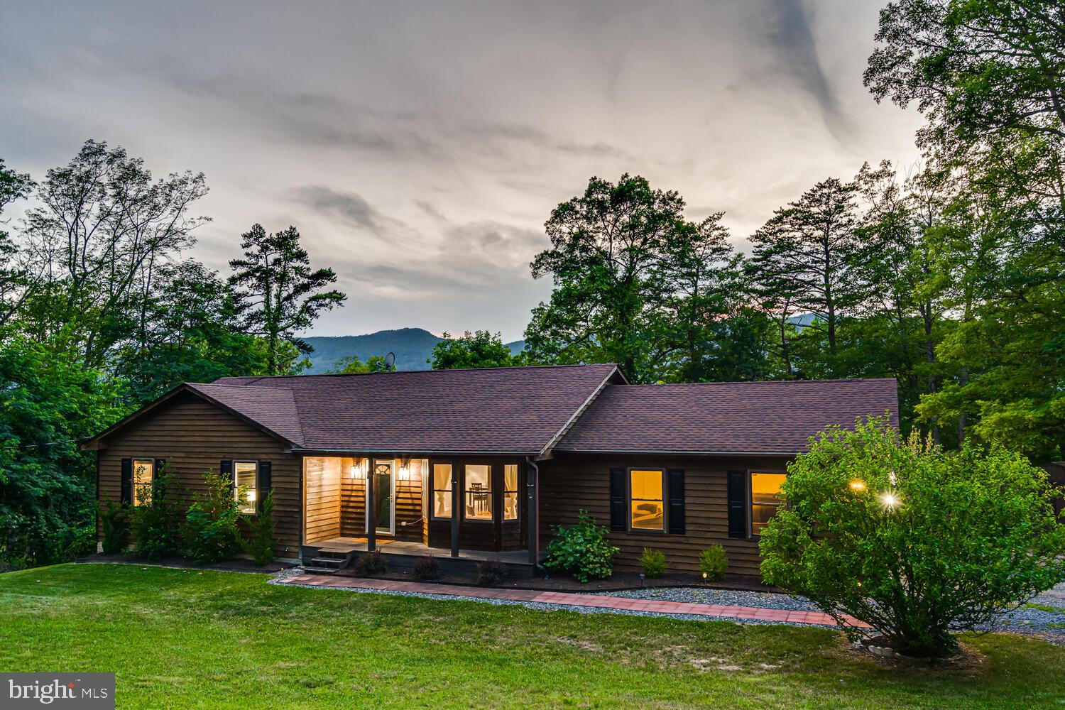 ROYAL VIEW ESTATES - Residential