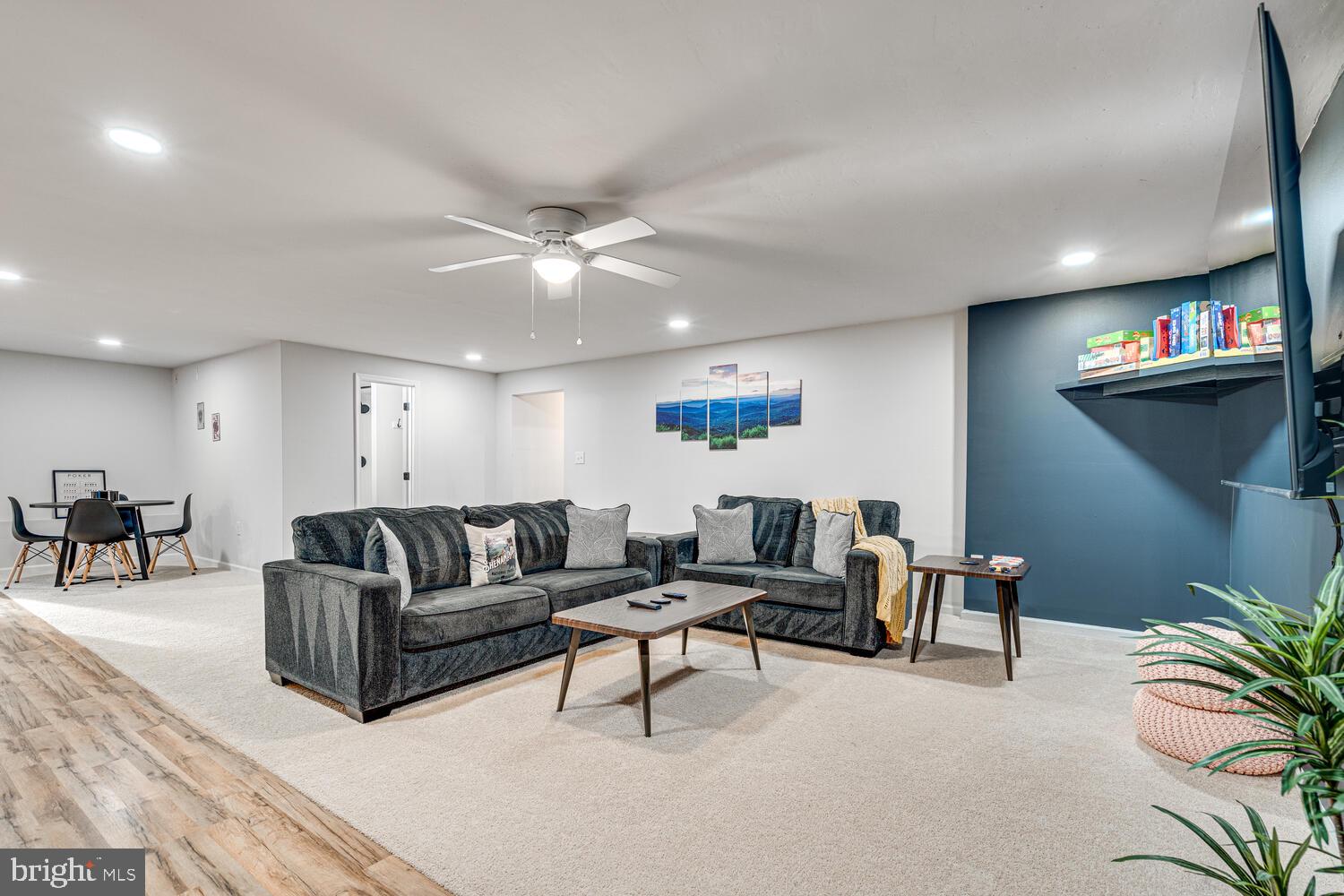 ROYAL VIEW ESTATES - Residential