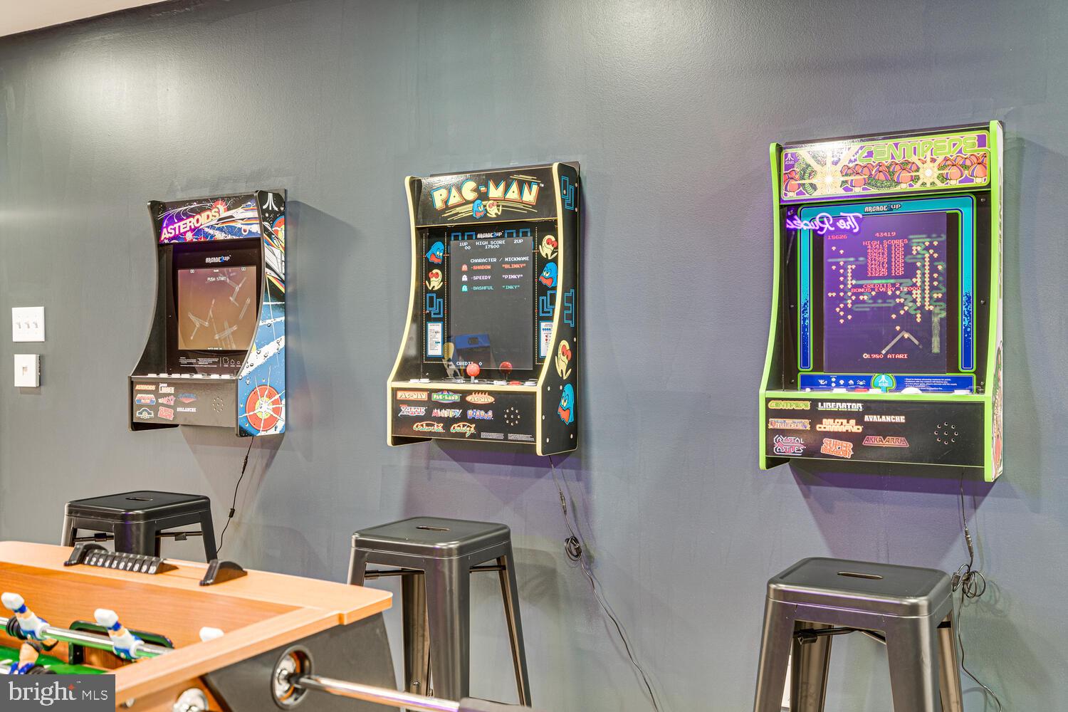 ROYAL VIEW ESTATES - Residential