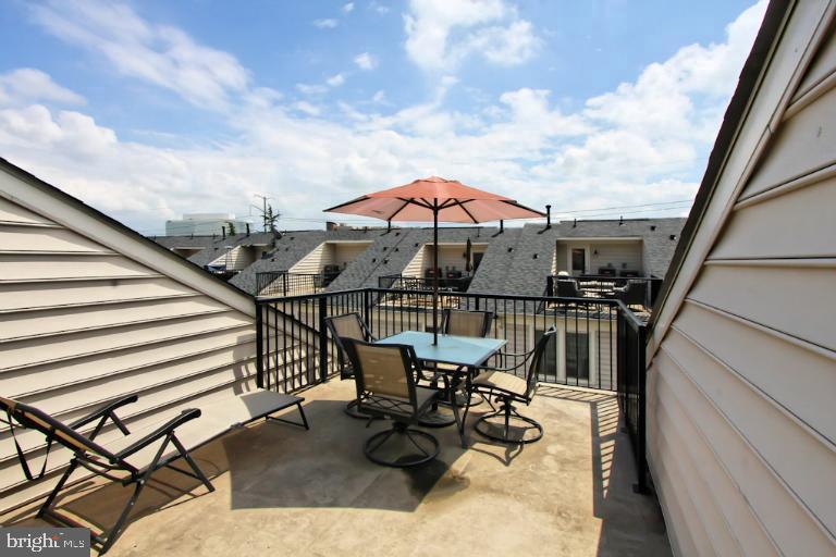 SHIRLINGTON CREST - Residential Lease