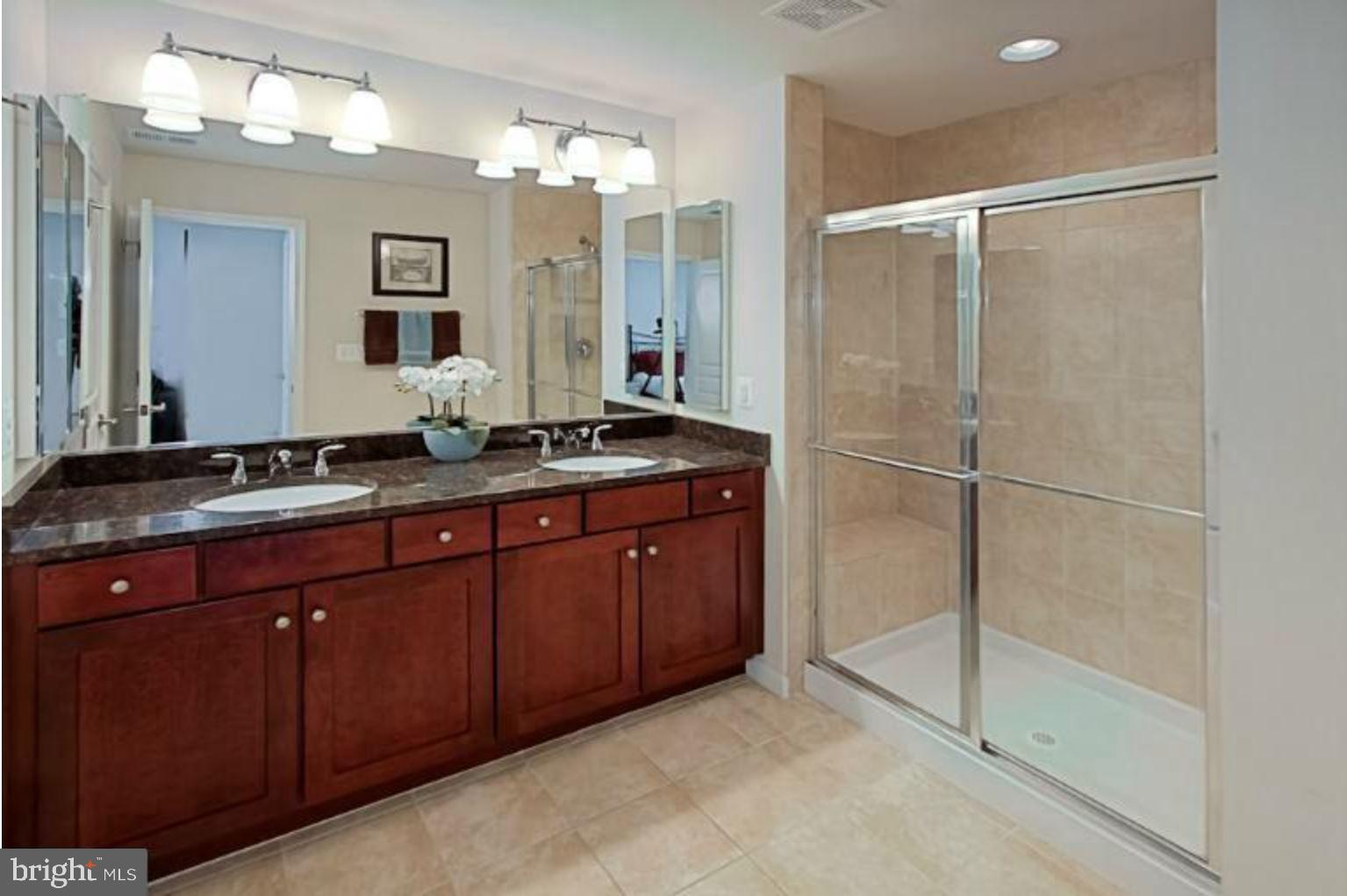 SHIRLINGTON CREST - Residential Lease