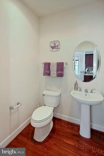 SHIRLINGTON CREST - Residential Lease