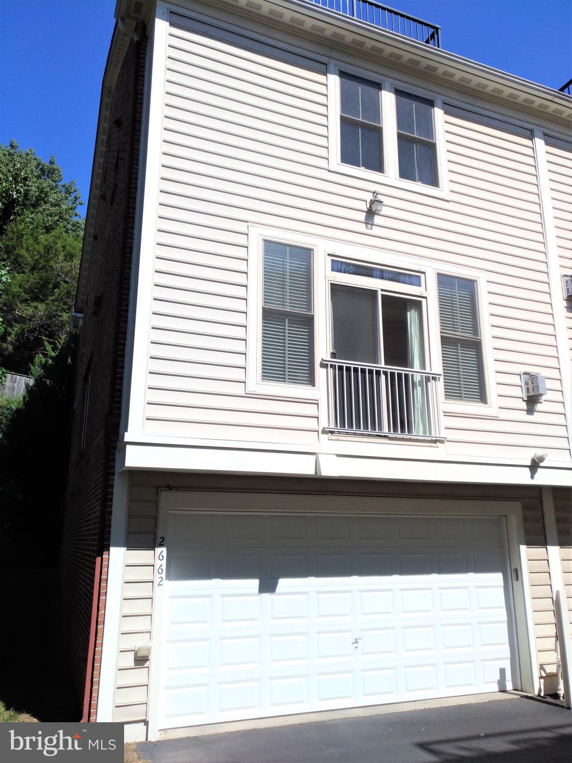 SHIRLINGTON CREST - Residential Lease