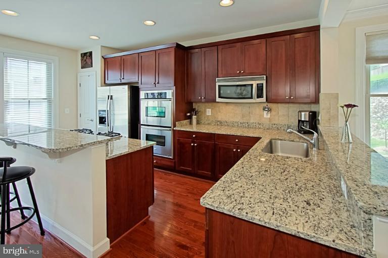 SHIRLINGTON CREST - Residential Lease