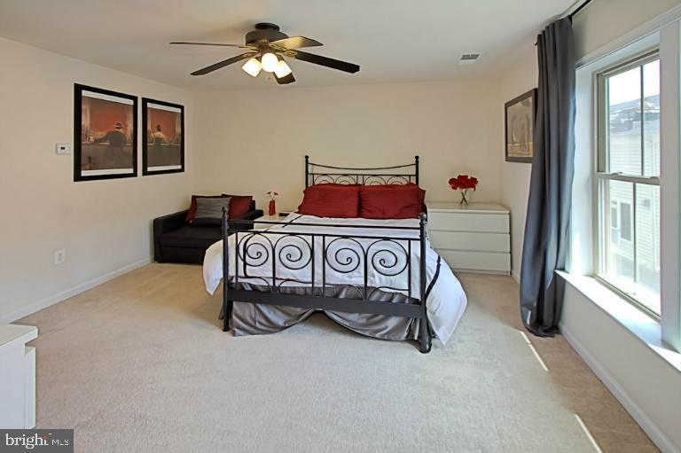 SHIRLINGTON CREST - Residential Lease