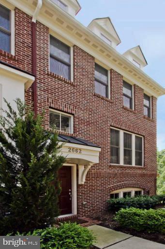 SHIRLINGTON CREST - Residential Lease
