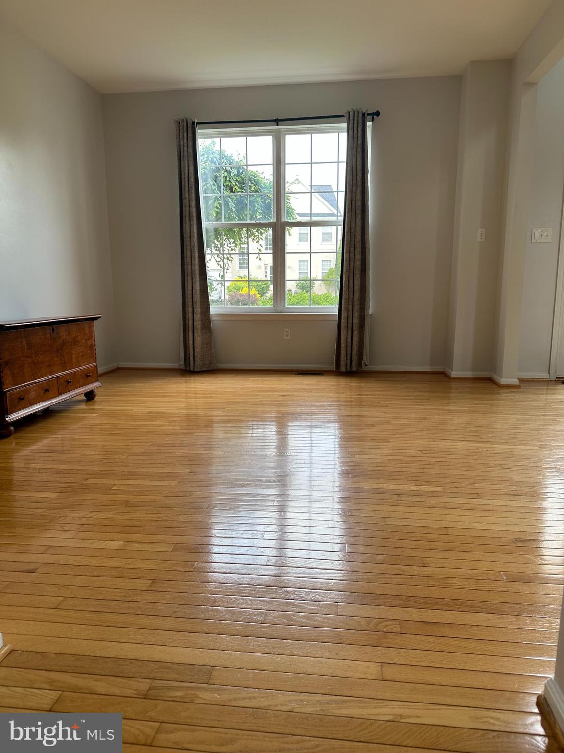 434 LONGLEAF DRIVE