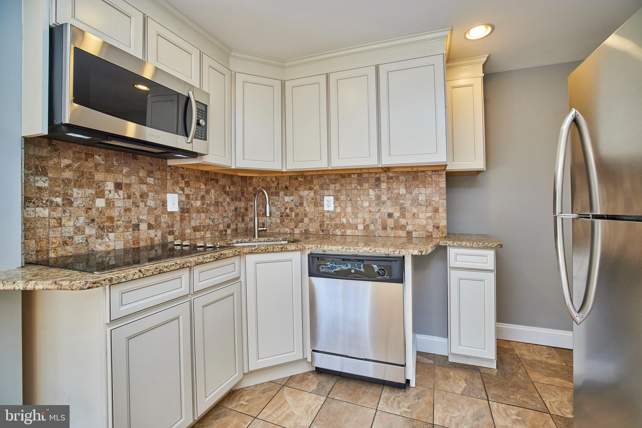 ROSEBROOK - Residential Lease