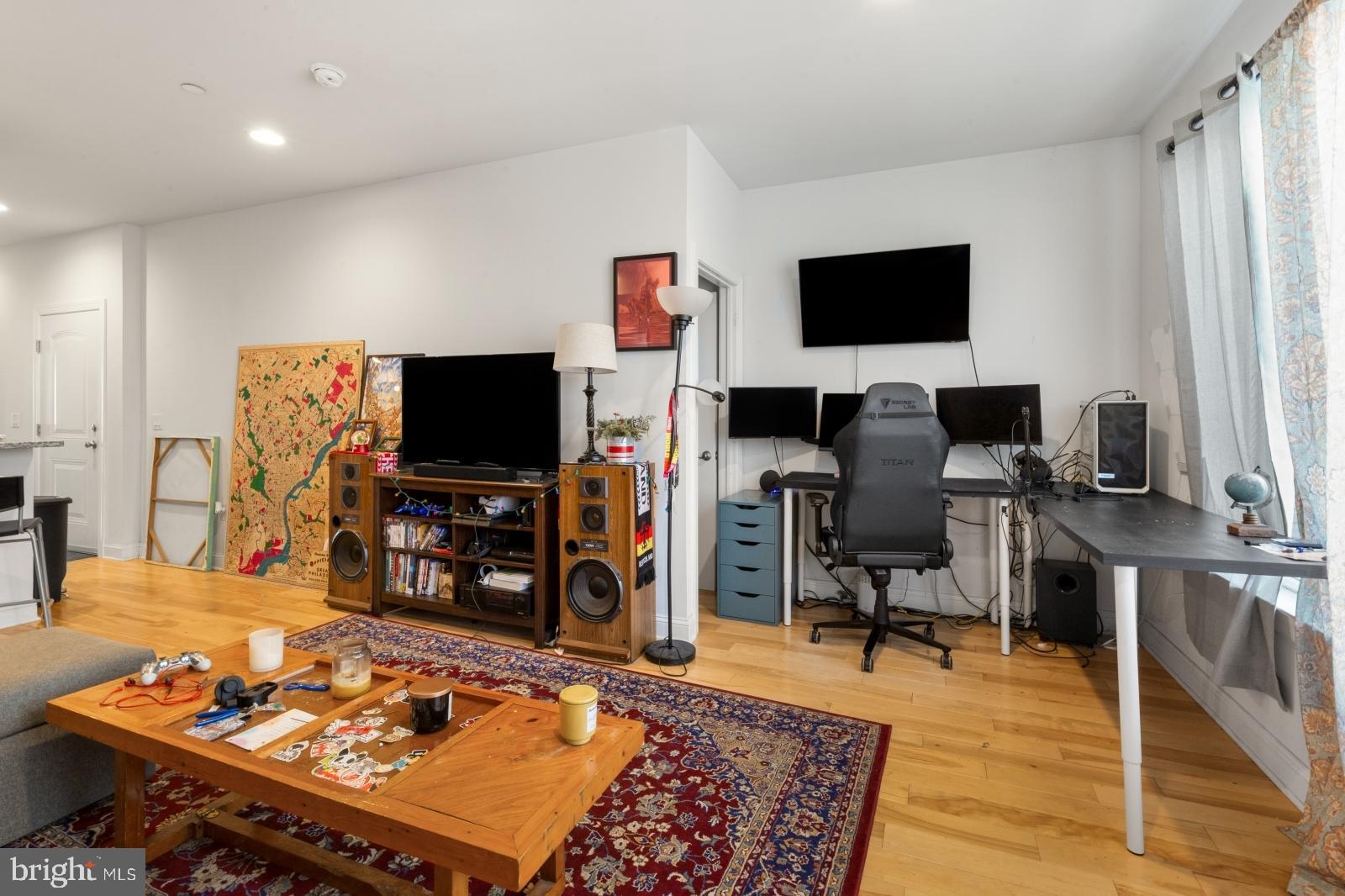 FISHTOWN - Residential Lease