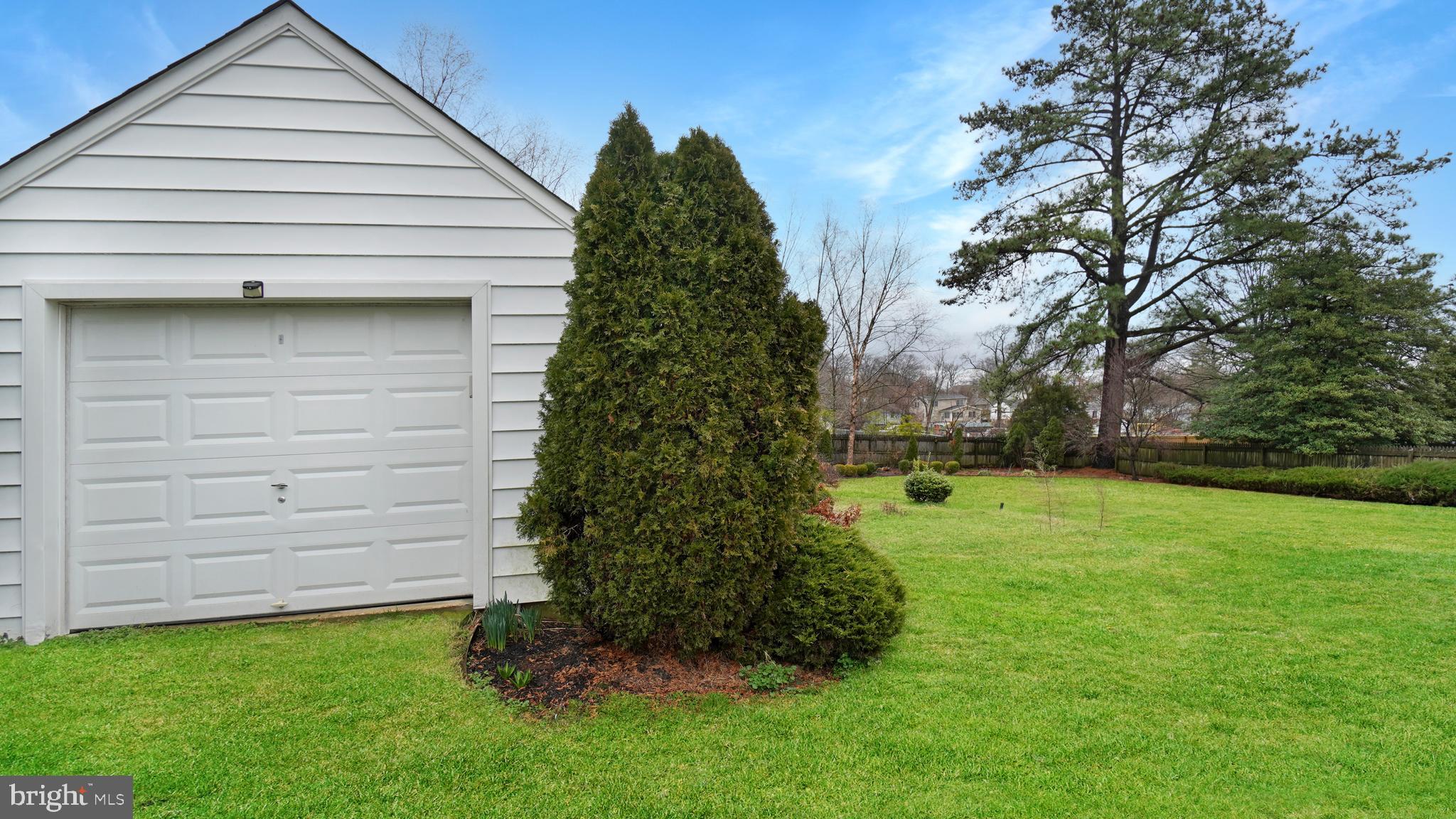 SAVAGE MEADOWS - Residential