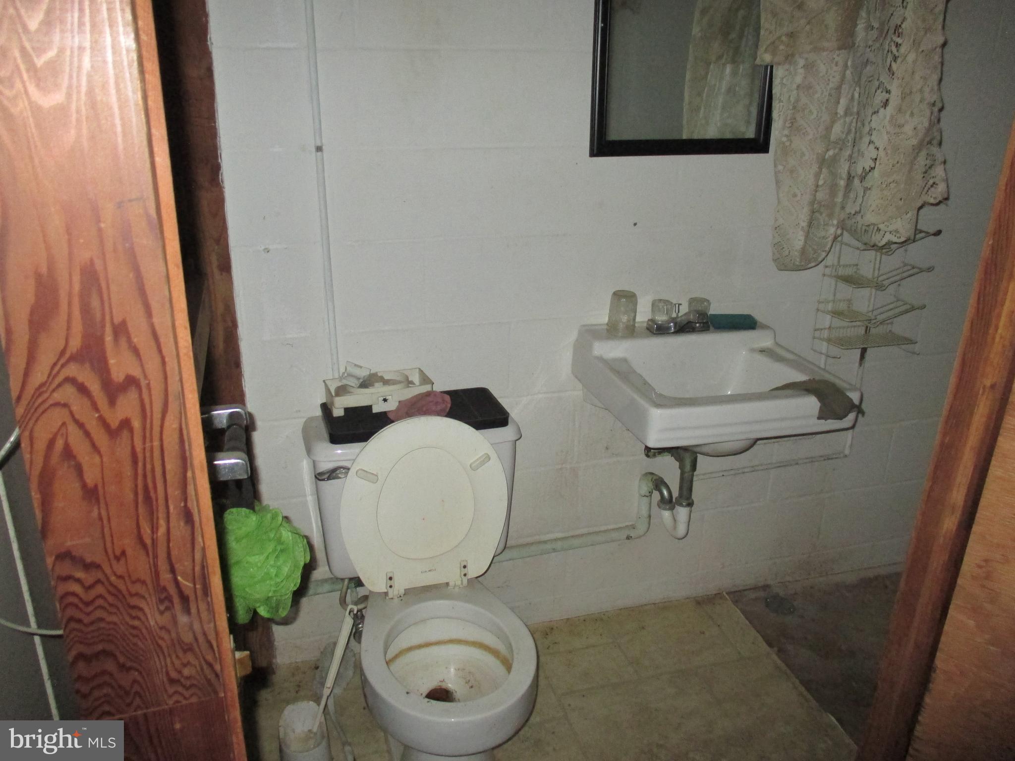 HAWTHORNE HEIGHTS - Residential