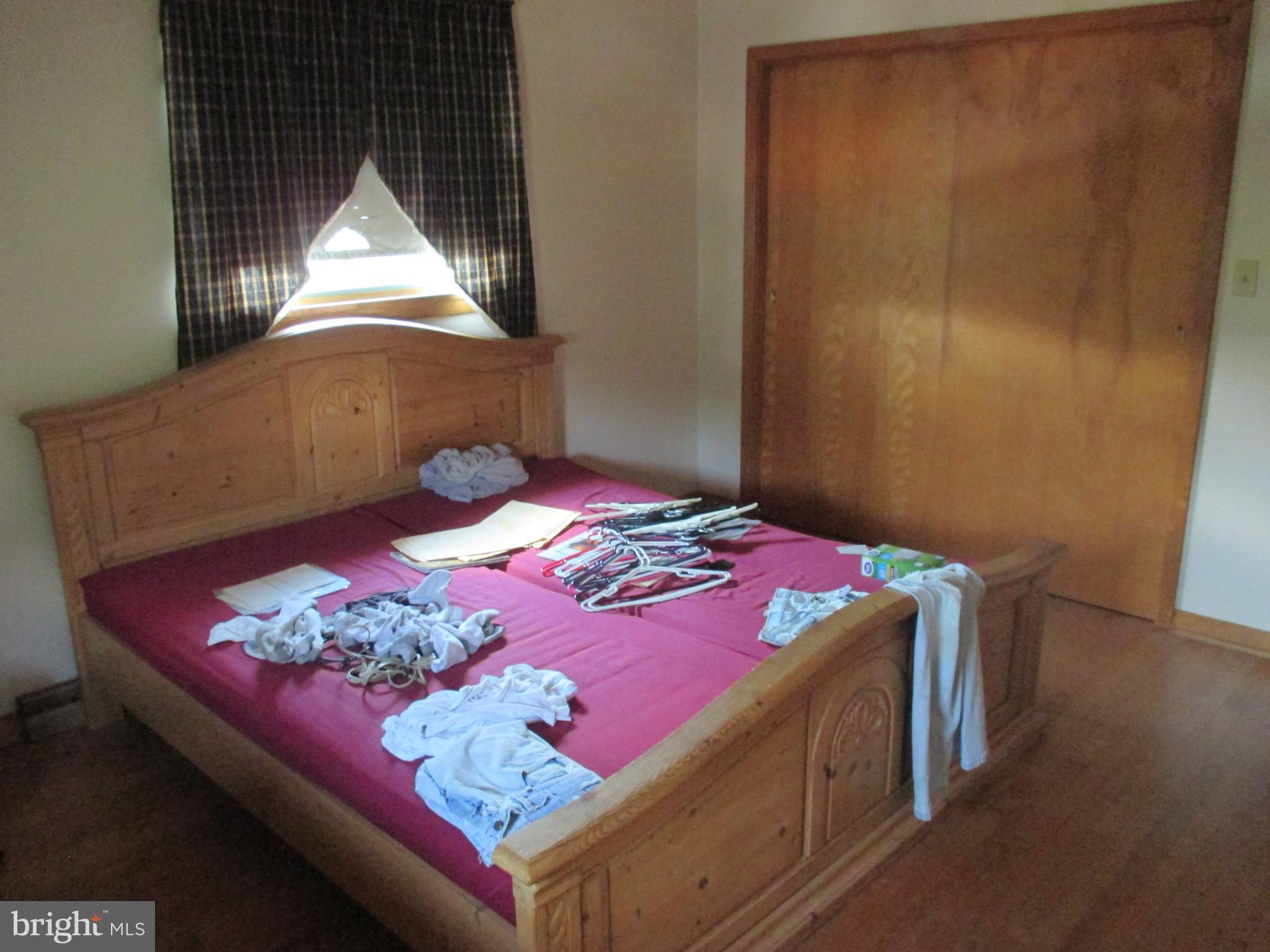 HAWTHORNE HEIGHTS - Residential