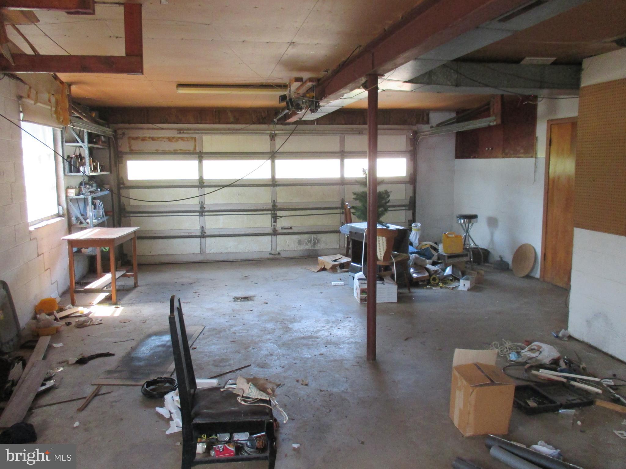 HAWTHORNE HEIGHTS - Residential