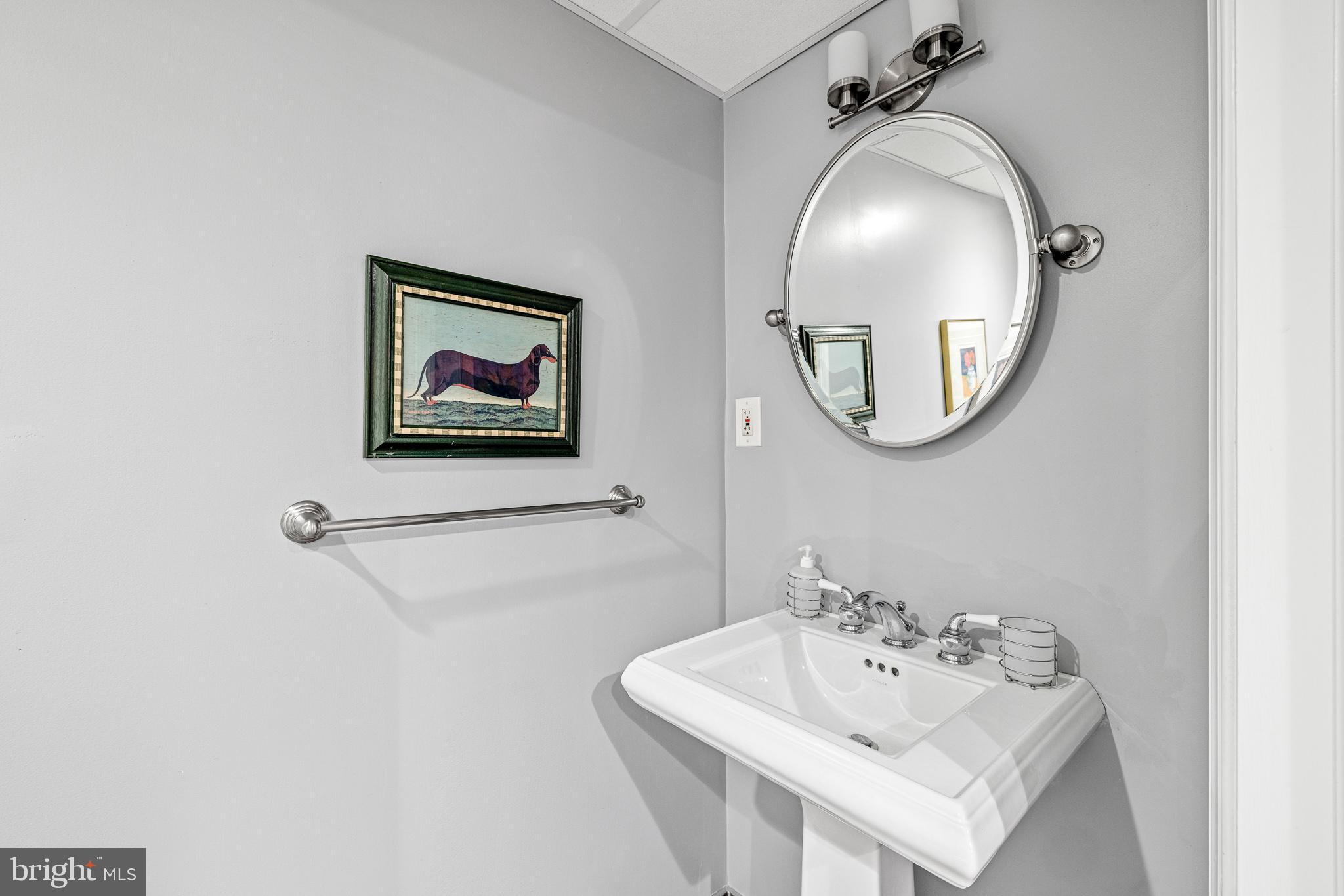 SOCIETY HILL - Residential